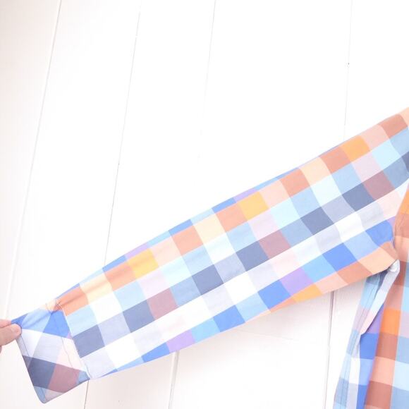 Travis Mathew Button Up Shirt Mens SZ M Long Sleeve Checked Pattern Casual - Picture 4 of 13